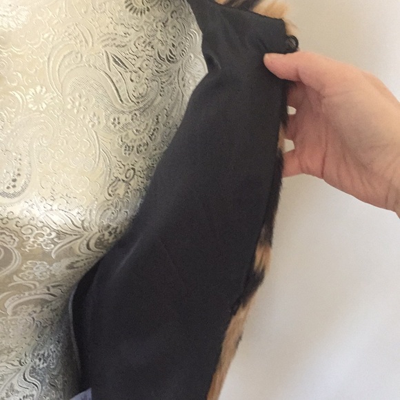 Romeo and Juliet Couture Faux Fur Vest in Medium - Picture 4 of 9